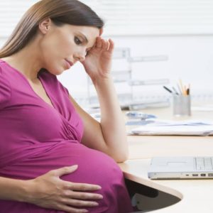 Créer son entreprise pendant la grossesse : statut juridique, congés, droits et indemnités