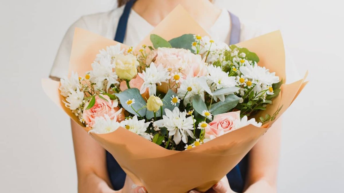 Papier à Fleurs Bord Perlé Blanc 4m - Emballage Bouquets Et Cadeaux Fleuriste
