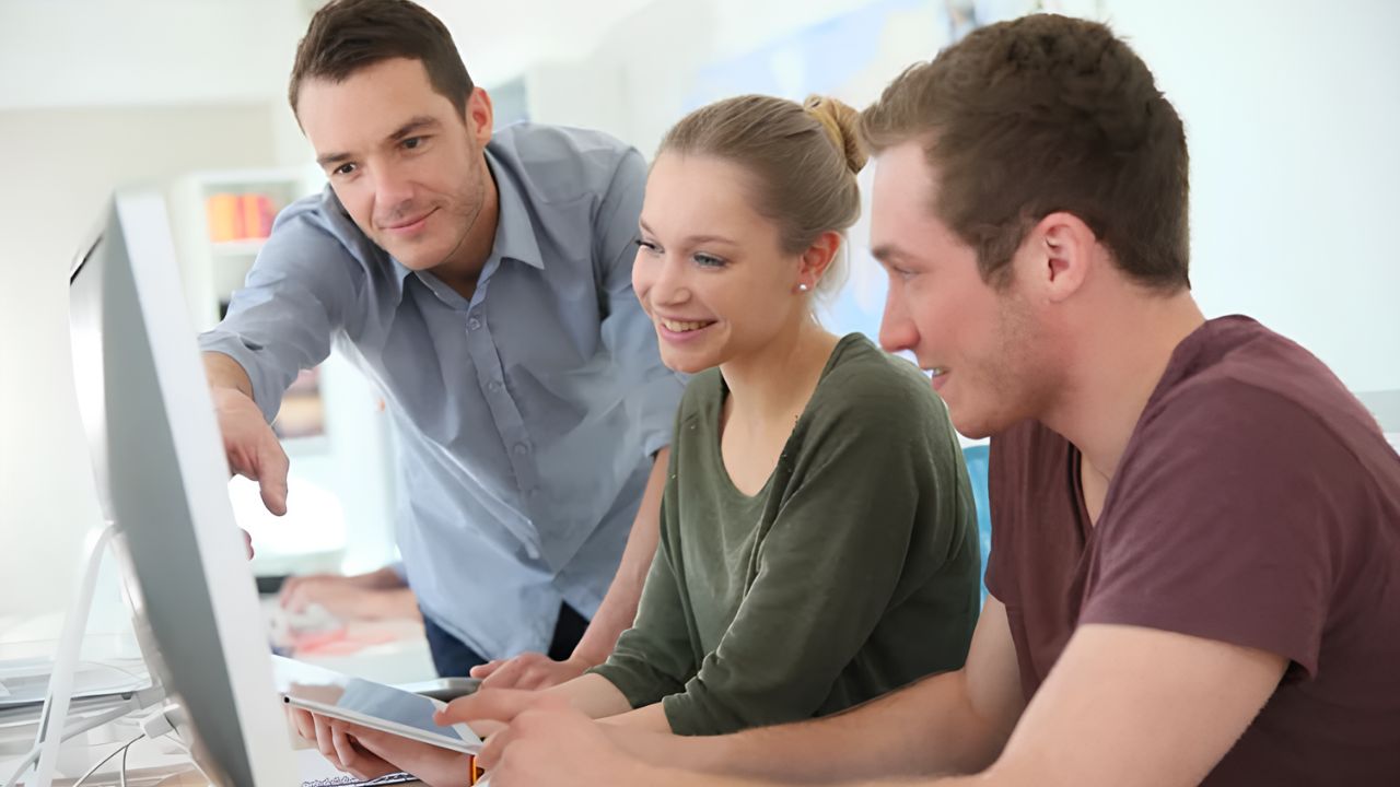 Comment réussir sa reconversion en informatique ?   
