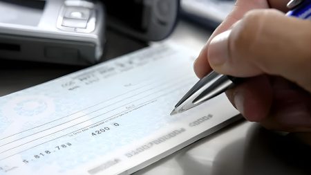Pourquoi faut-il souvent 21 jours pour encaisser un chèque ? Explications