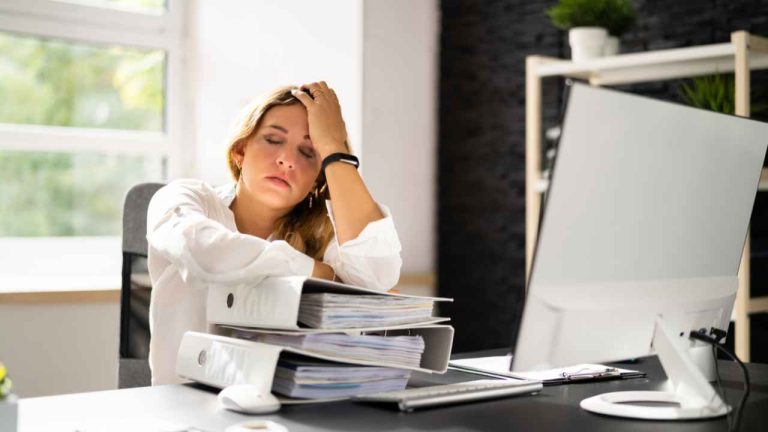 Arrêt maladie pour fatigue et stress : quelles sont les démarches ? Arrêt maladie pour fatigue et stress : quelles sont les démarches ?