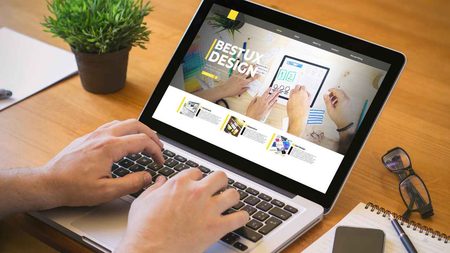 Panorama des métiers du webdesign les plus recherchés Quels métiers du webdesign recrutent le plus ? Découvrez leurs missions, salaires et formations pour choisir votre parcours professionnel.